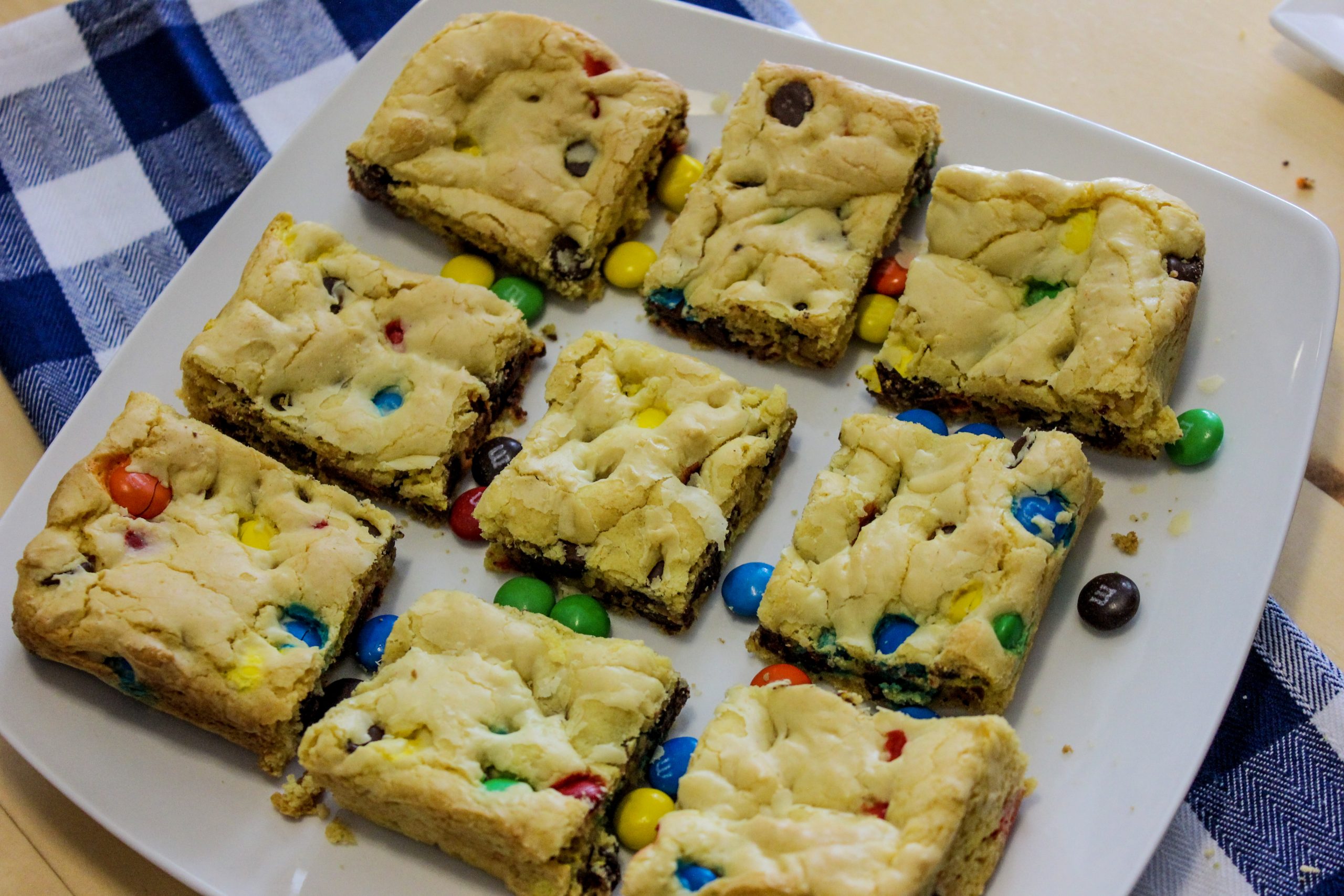 Easy Cookie Bars Extra Black Olives